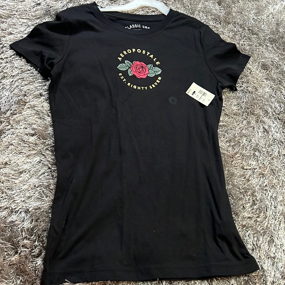 Aeropostale tee with tag